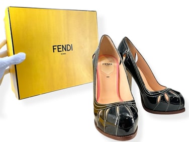 Look at you, Girl! FENDI ROMA Lamb Patent Leather High Heels w/Leather Soles - Size 37