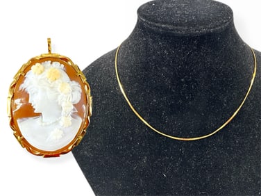 14k Yellow Gold Cameo Necklace/Brooch