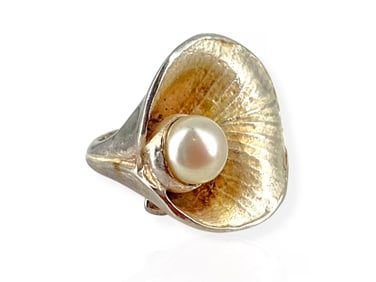 Darling Sterling Silver & Perl Calla Lili Ring