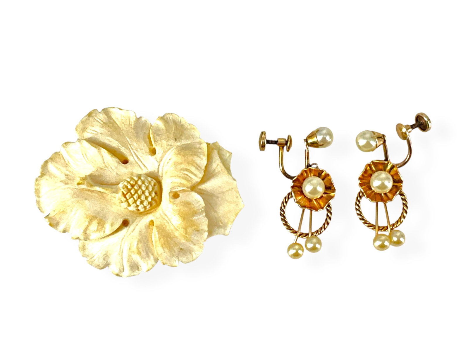 Carved Ivory* Flower Brooch (Please See Ivory Selling Parameters Below) & Gold-Filled Vintage Pearl: Carved Ivory* Flower Brooch (Please See Ivory Selling Parameters Below) & Gold-Filled Vintage Pearl Earrings Brooch is created in carved Ivory with a flower design, piece is approx 2" wide, the pin fi