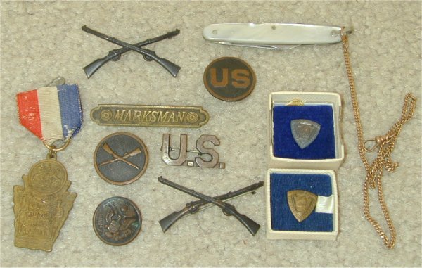 LOT MILITARY MEDALS INCL EARLY DOG TAG