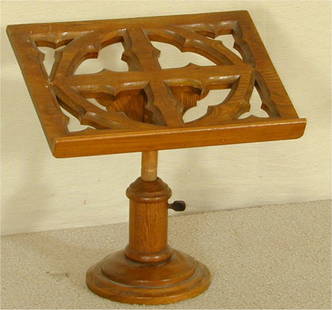 OAK ADJUSTABLE BIBLE STAND W/OPEN CARVING 16"W X: OAK ADJUSTABLE BIBLE STAND W/OPEN CARVING 16"W X 12"L