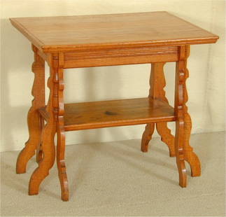 OAK 2 TIER PARLOR TABLE W/SHAPED LEGS 32"L X 25"W: OAK 2 TIER PARLOR TABLE W/SHAPED LEGS 32"L X 25"W X 29"H