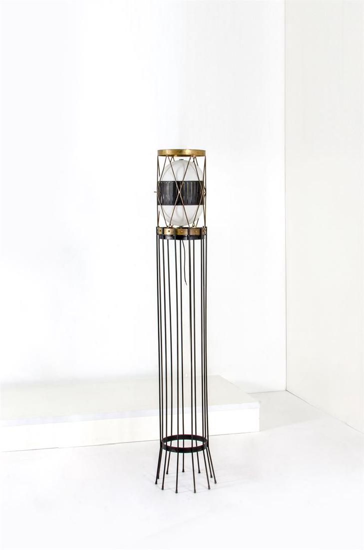 ESPERIA: Lampada da terra in metallo verniciato e ottone lucido.Anni '70h cm 182