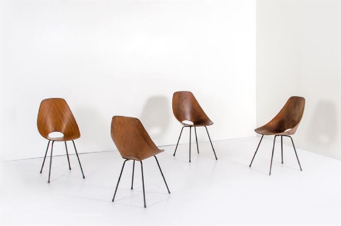 NOBILI VITTORIO_x000D_ Quattro sedie mod. Medea (1 of 1)