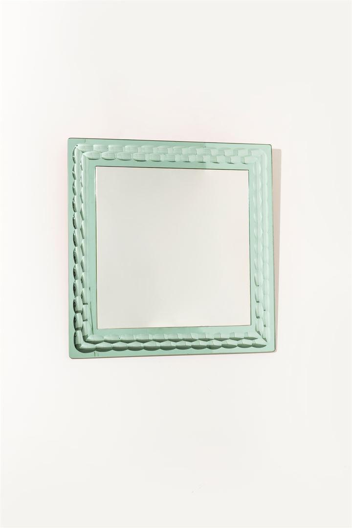 CRISTAL ART: Specchiera con bordo in vetro colorato. Anni '60 cm 66x66
