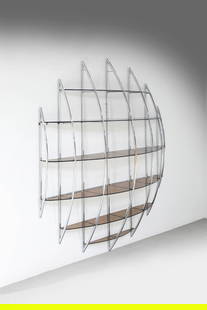 MANFREDO MASSIRONI: MANFREDO MASSIRONIPadova 1937 - 2011Libreria mod. TykoStruttura in acciaio e piani in vetro fum.Prod. Nikol International, anni '70cm 220x188x44Piccole sbeccature