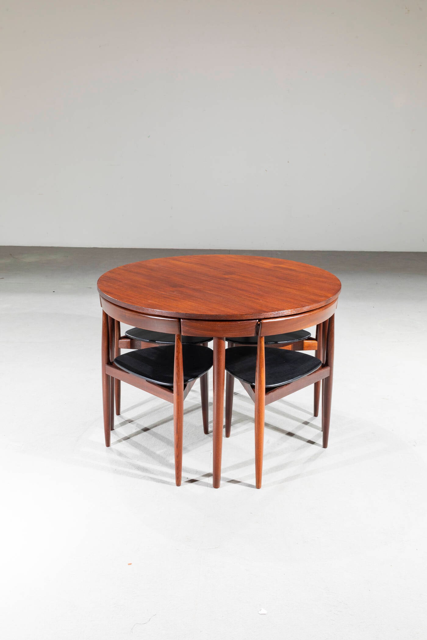 HANS HOLSEN (1 of 5)