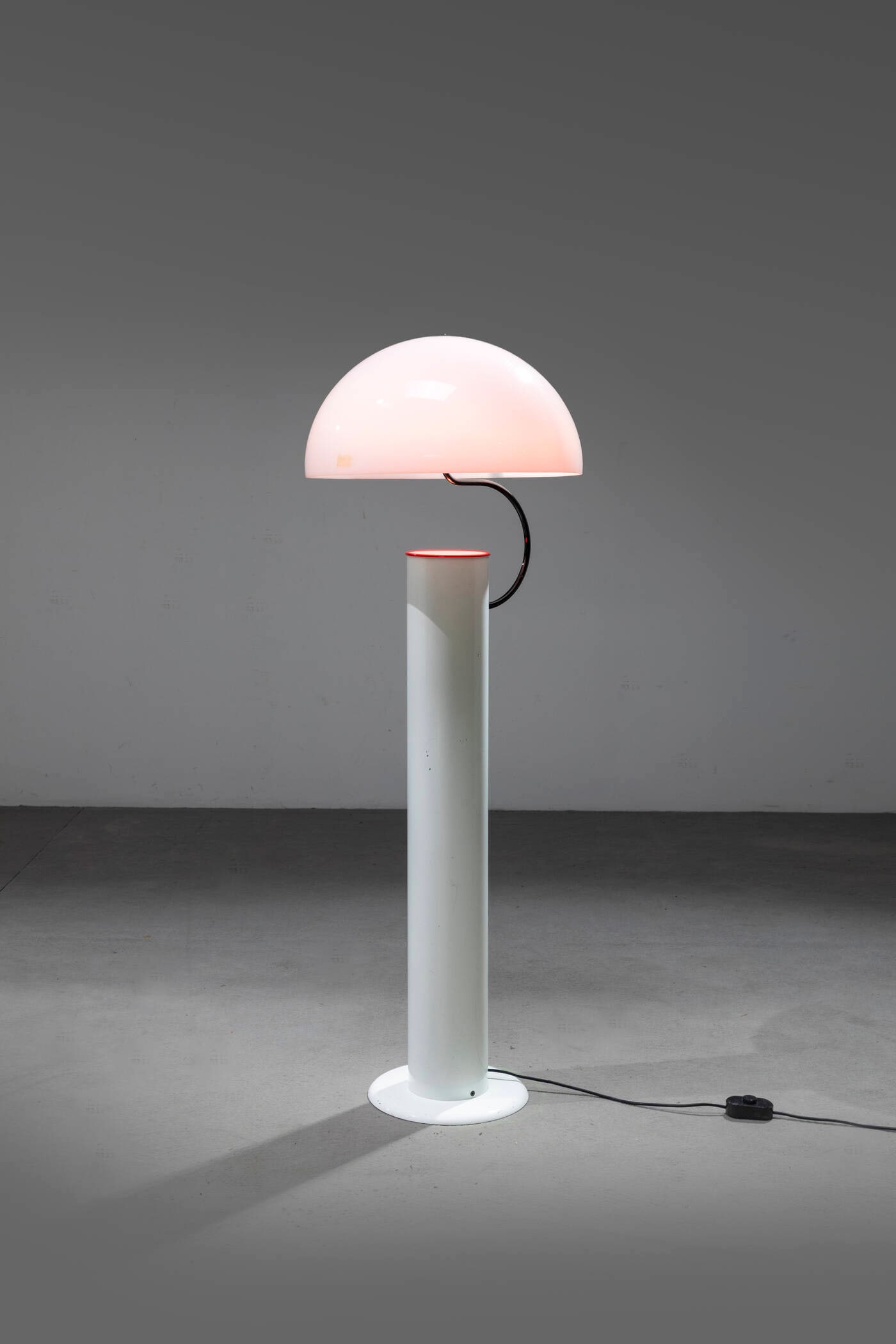 VICO MAGISTRETTI (1 of 4)