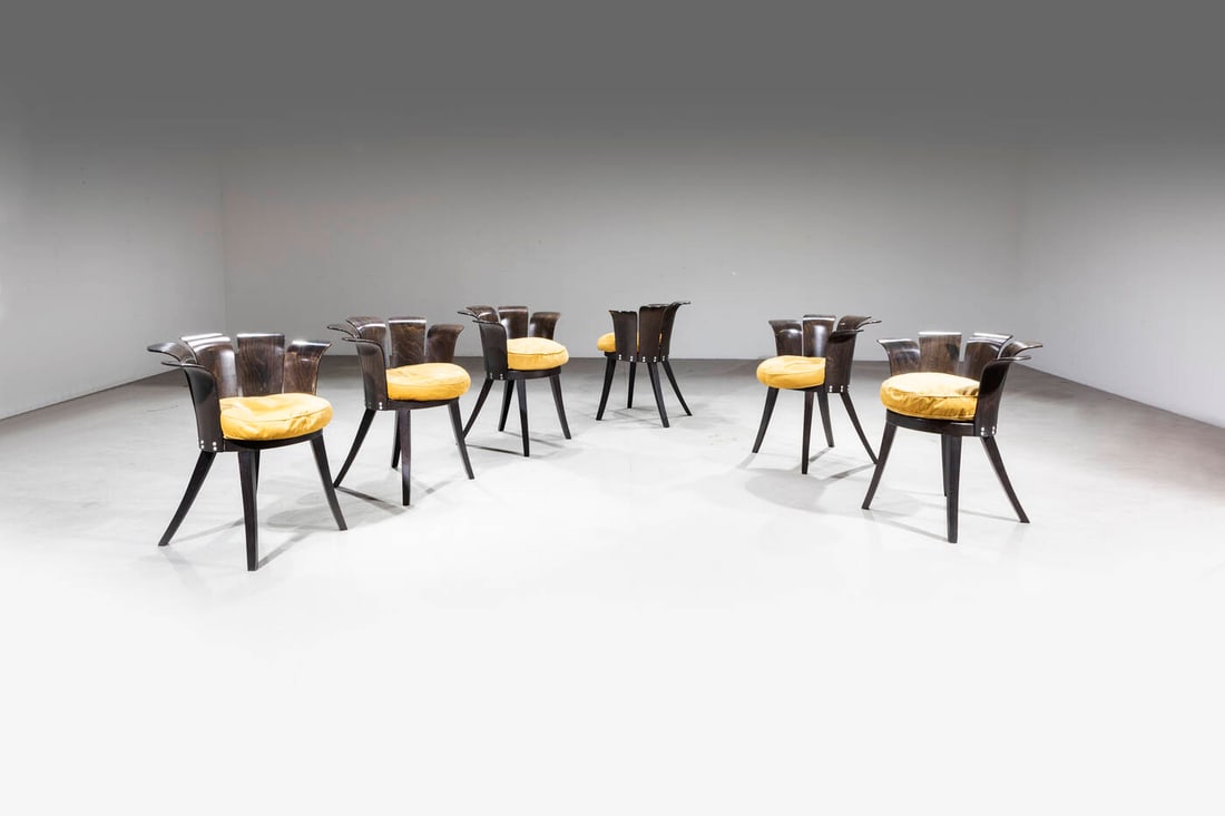 HAROLD MIRO: HAROLD MIRO Sei sedimod. Fiore Struttura in legno, imbottitura rivestita in tessuto. Anni '80 cm 77,5x71x60 Piccoli difetti