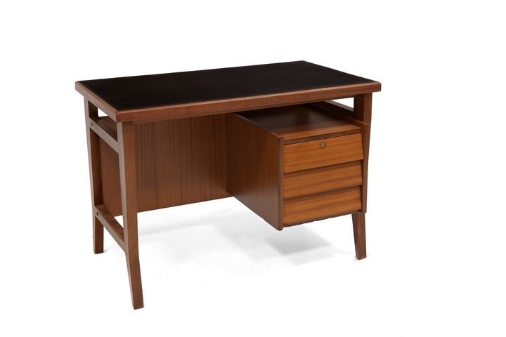 PONTI GIO Milano 1891 - 1979 Scrivania con struttura in: Prod. Schirolli anni '50 cm 80x110x65