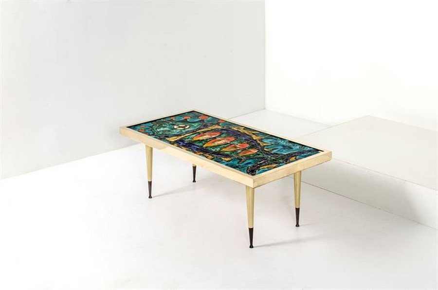 ANTONINI: Tavolino con struttura in ottone e metallo laccato, piano formato da piastrelle in ceramica smaltata.cm 40x104,5x52,5