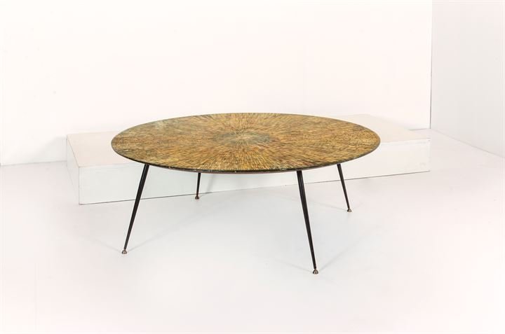 DECALAGE GRUPPO D'ARTE_x000D_ (Aloisi - De Cavero -: Tavolino struttura in metallo piano dipinto trattato a poliestere . Anni '50 cm 45x120