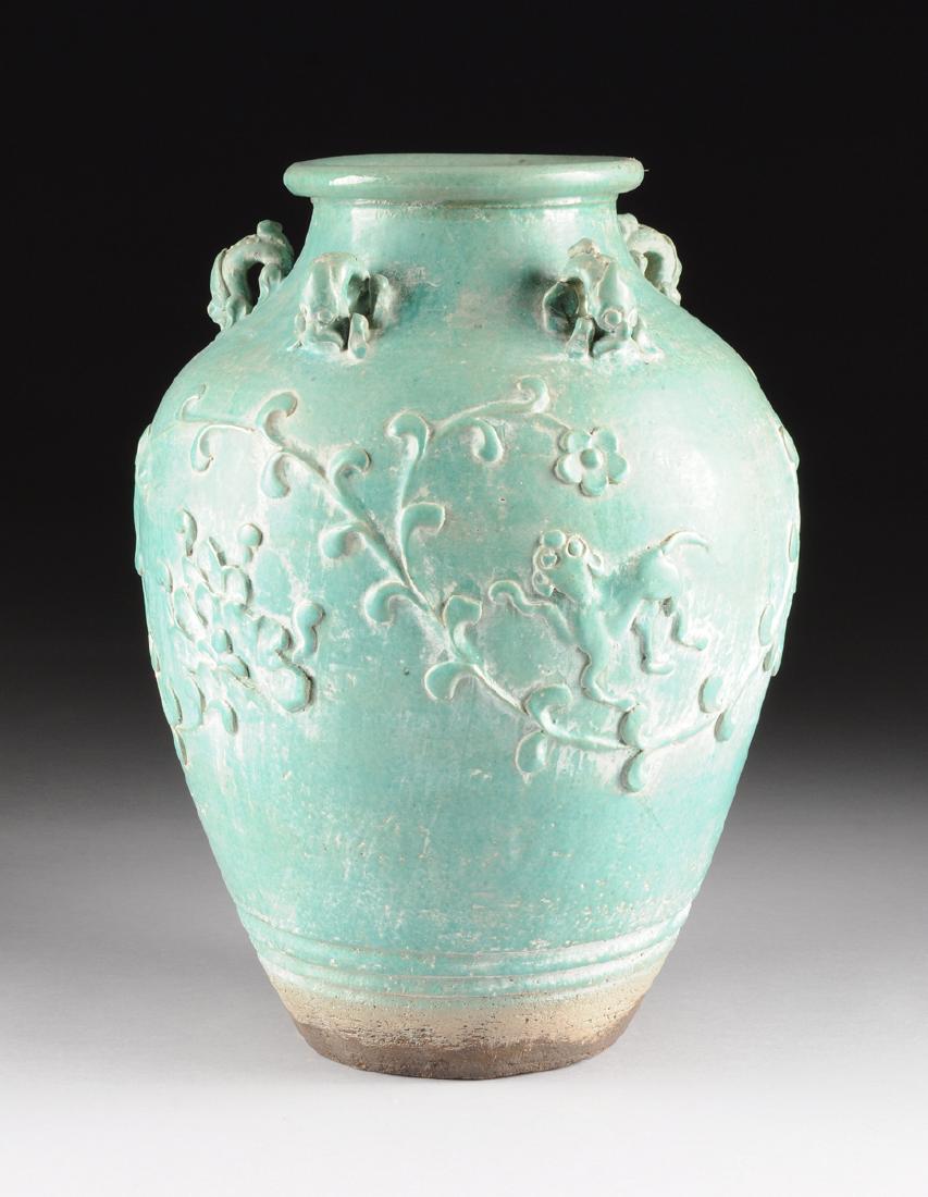 A LARGE CHINESE GREEN GLAZED POTTERY JAR, (1 of 8)