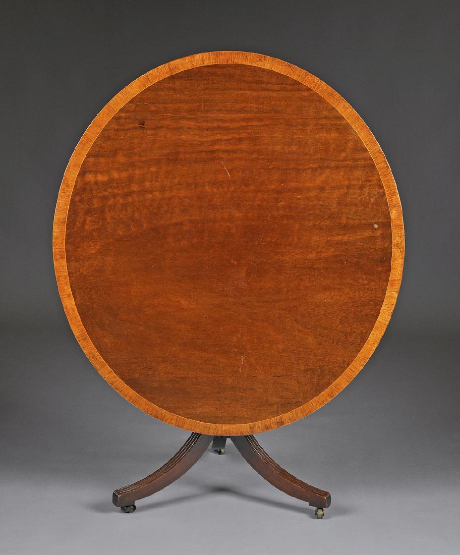 A GEORGE III MAHOGANY AND SATINWOOD CROSS-BANDED TILT (1 of 4)
