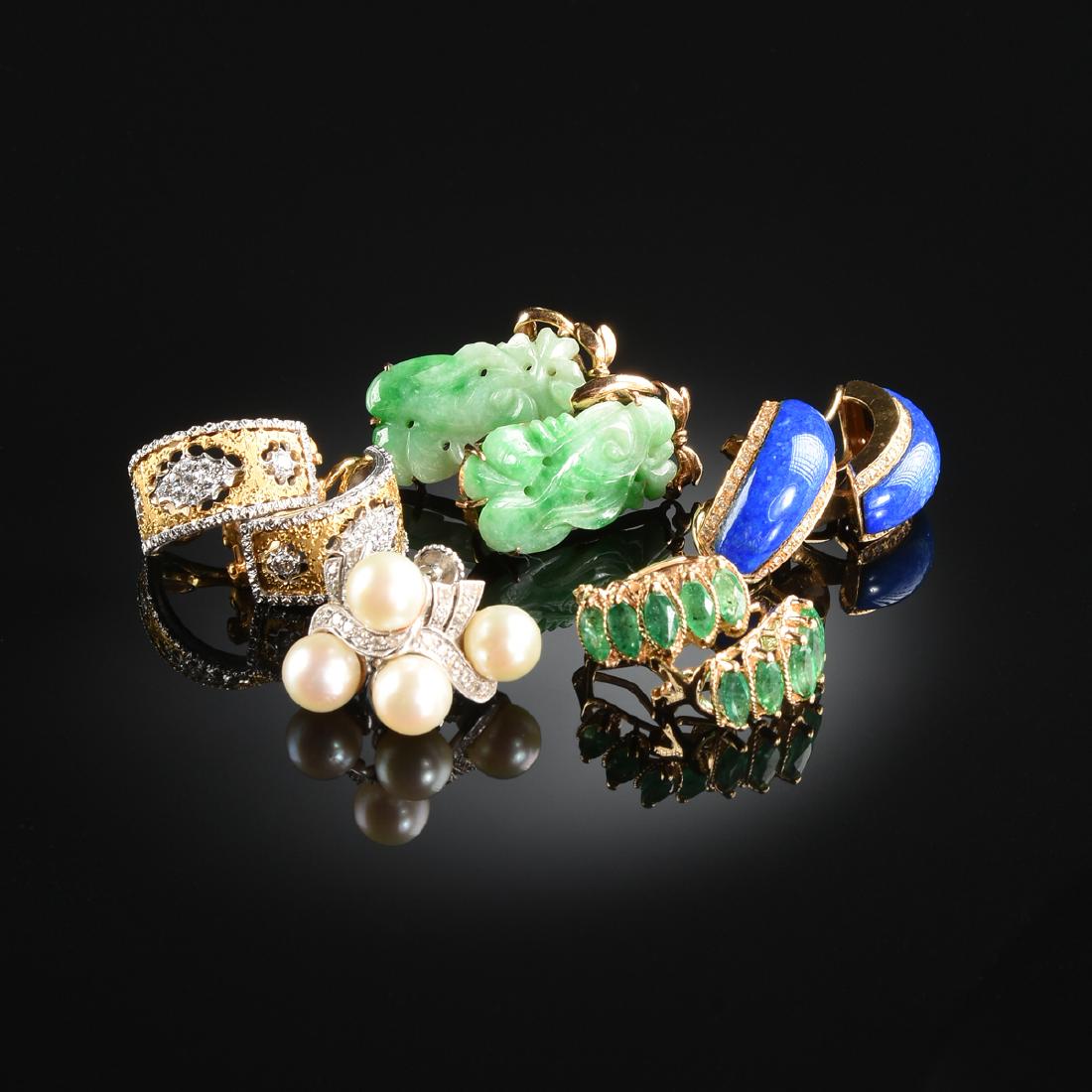 A GROUP OF FIVE PAIRS OF LADY'S EARRINGS, (1 of 8)