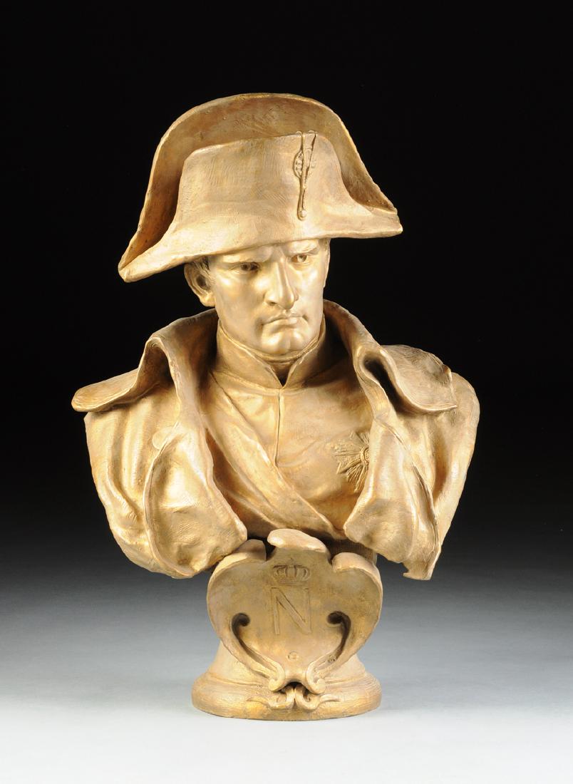 A LARGE GOLD PAINTED PLASTER BUST OF NAPOLEON (1 of 5)