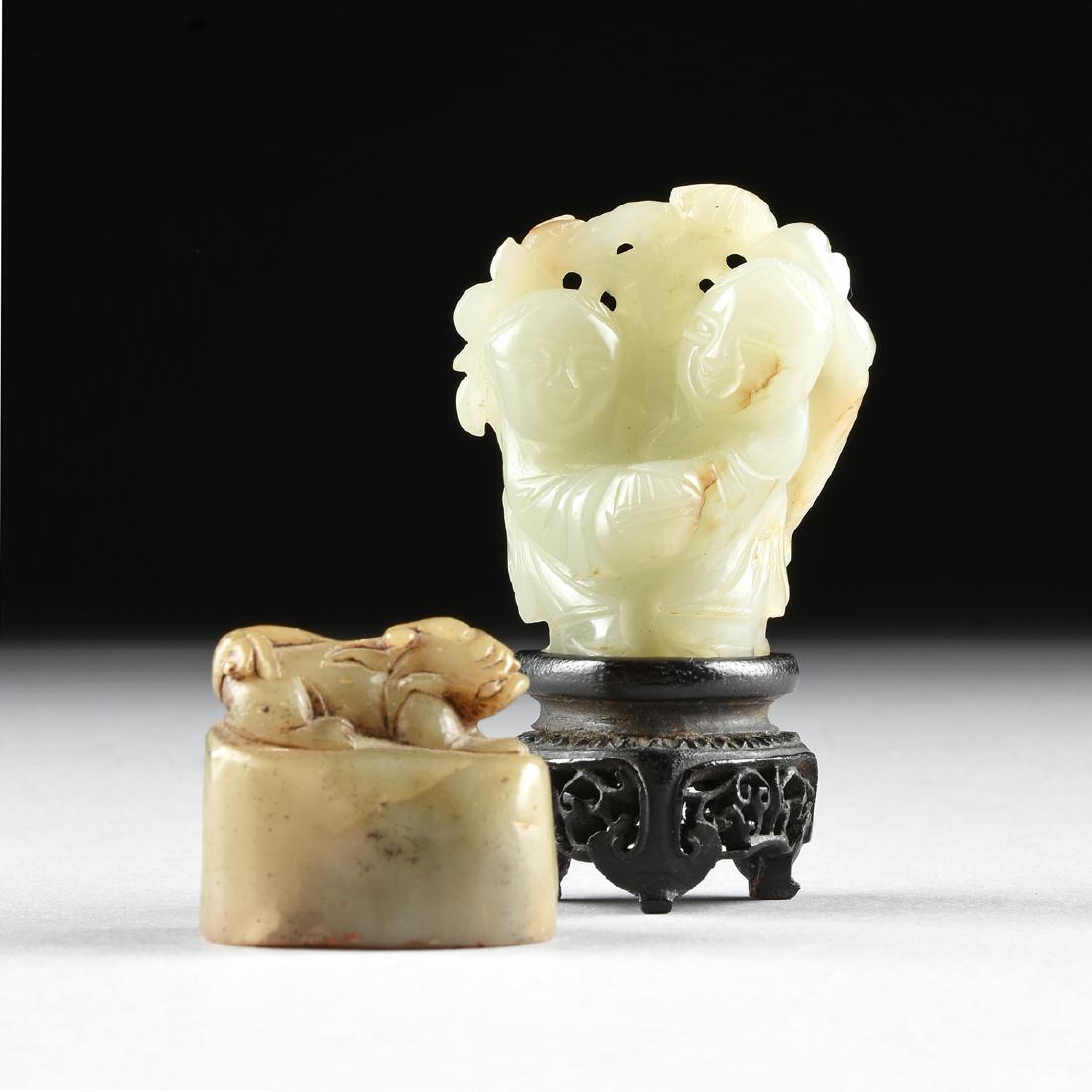 A GROUP OF TWO CHINESE SMALL JADE CARVINGS, 20TH (1 of 9)