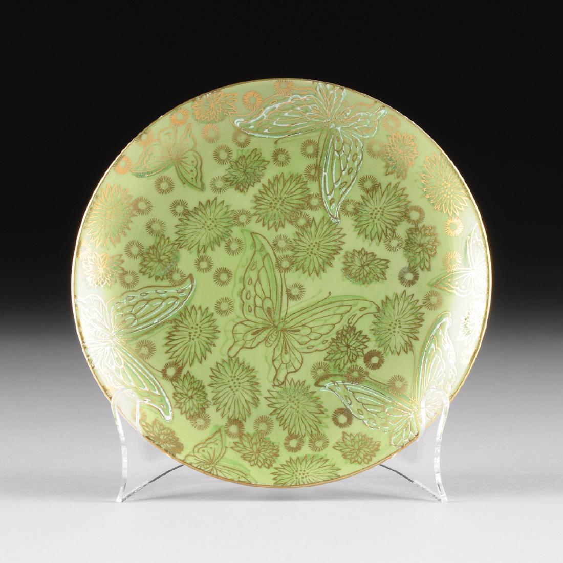 A SET OF TWELVE VINTAGE DOROTHY THORPE PARCEL GILT (1 of 5)