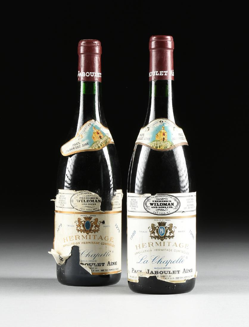 A GROUP OF ONE 1979 AND ONE 1988 BOTTLES OF HERMITAGE: A GROUP OF ONE 1979 AND ONE 1988 BOTTLES OF HERMITAGE LA CHAPELLE, PAUL JAMOULET AINE WINE, both bottles 750ml.