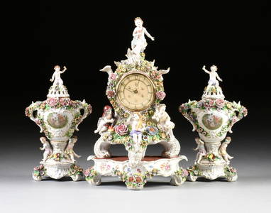 A FOUR PIECE SITZENDORF ROCOCO REVIVAL PARCEL GILT