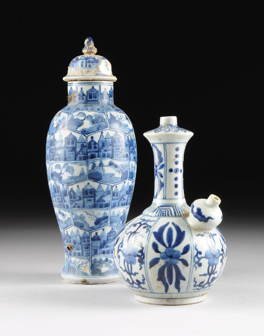 A SHIPWRECK CHINESE EXPORT BLUE AND WHITE PORCELAIN (1 of 12)