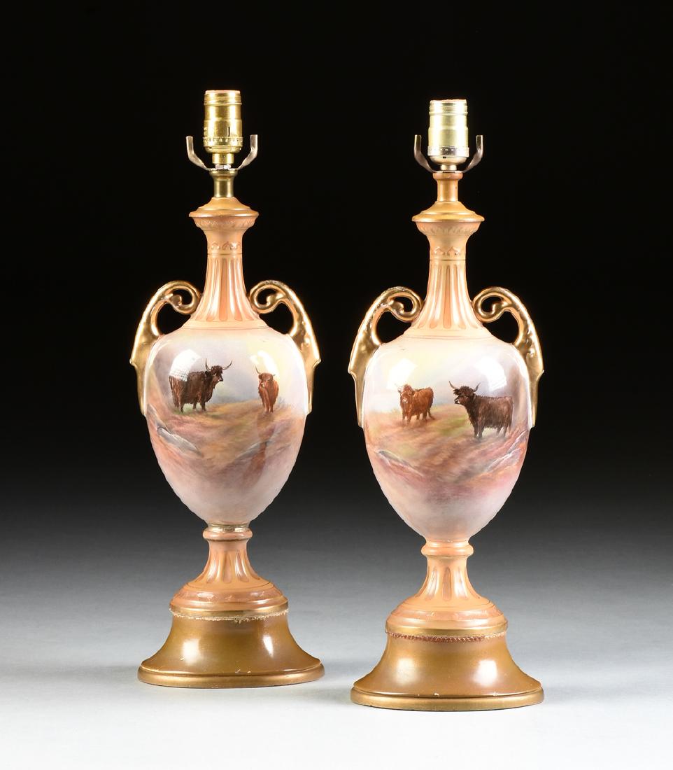 A PAIR OF ANTIQUE CROWN DEVON FIELDINGS HAND PAINTED (1 of 7)