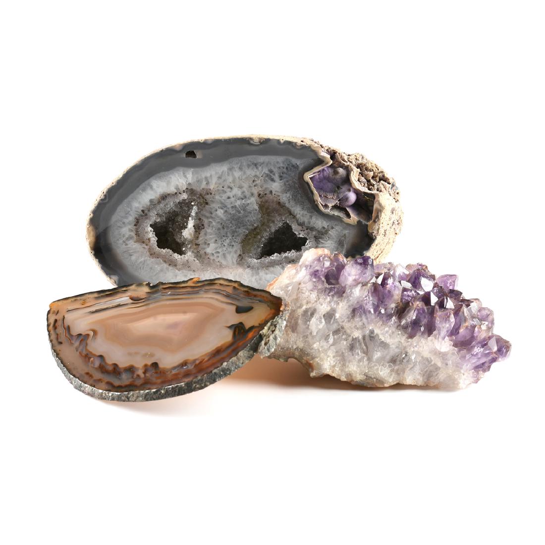 A GROUP OF THREE POLISHED MINERAL SPECIMENS, (1 of 11)