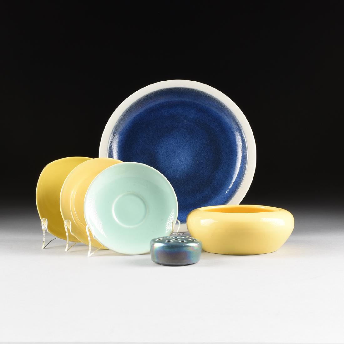 A GROUP OF AMERICAN MID CENTURY MODERN CERAMIC WARES,: A GROUP OF AMERICAN MID CENTURY MODERN CERAMIC WARES, comprising a Bauer Pottery glazed ceramic bowl, Los Angeles, California, circa 1960, marks: impressed "BAUER POTTERY, LOS ANGELES," height: 2 5/8"