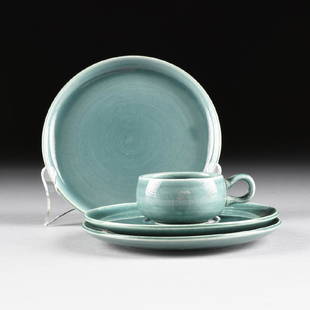 A GROUP OF FOUR PIECES OF RUSSEL WRIGHT (American: A GROUP OF FOUR PIECES OF RUSSEL WRIGHT (American 1904-1976) SEAFOAM GREEN GLAZED "AMERICAN MODERN" DINNERWARE, FOR STEUBENVILLE POTTERY CO., STEUBENVILLE, OHIO, DESIGNED 1939, comprising one flat