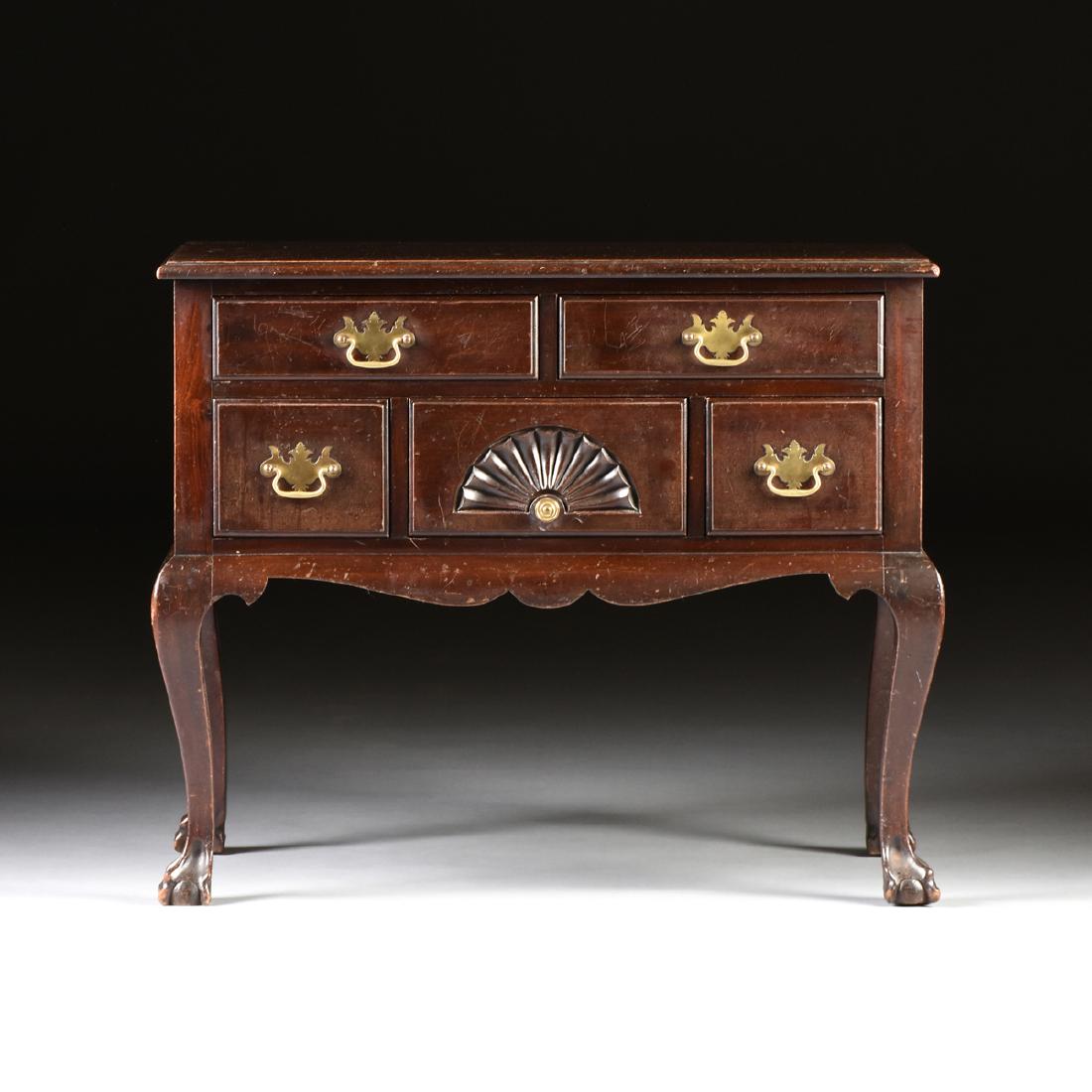 A MADDOX TABLE CO. MAHOGANY CHIPPENDALE STYLE SHELL (1 of 9)