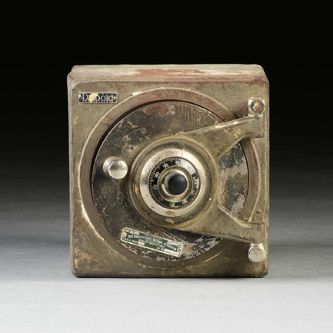 AN ANTIQUE AMERICAN CANNONBALL STYLE STRONG BOX SAFE, (1 of 7)