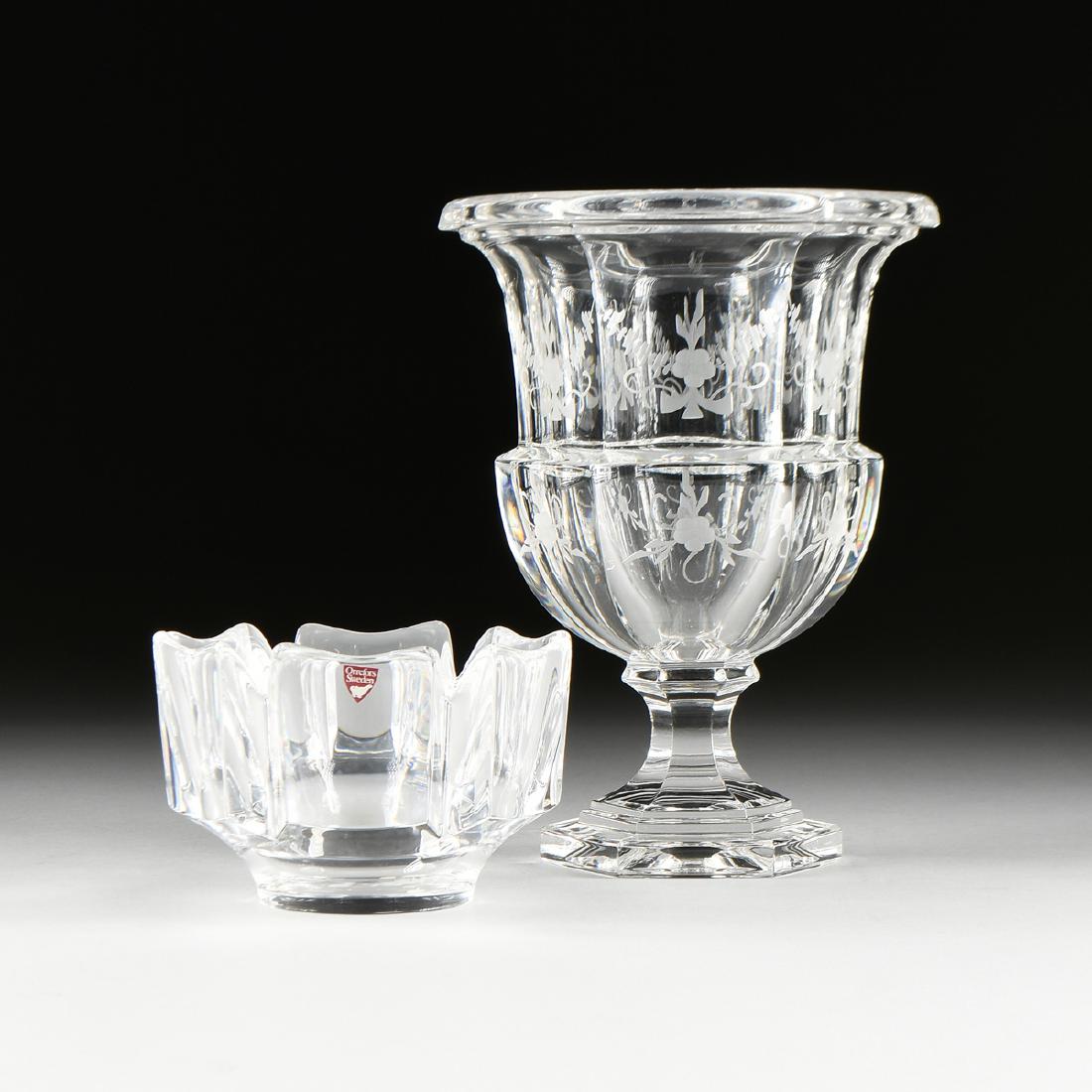 A GROUP OF TWO AMERICAN AND SWEDISH CRYSTAL WARES, (1 of 15)