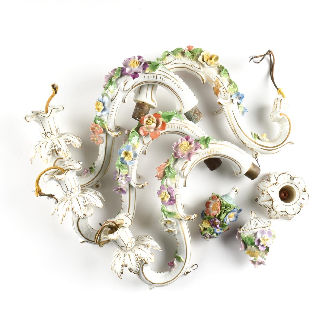 A GROUP OF SEVEN PARCEL GILT POLYCHROME DRESDEN STYLE (1 of 8)