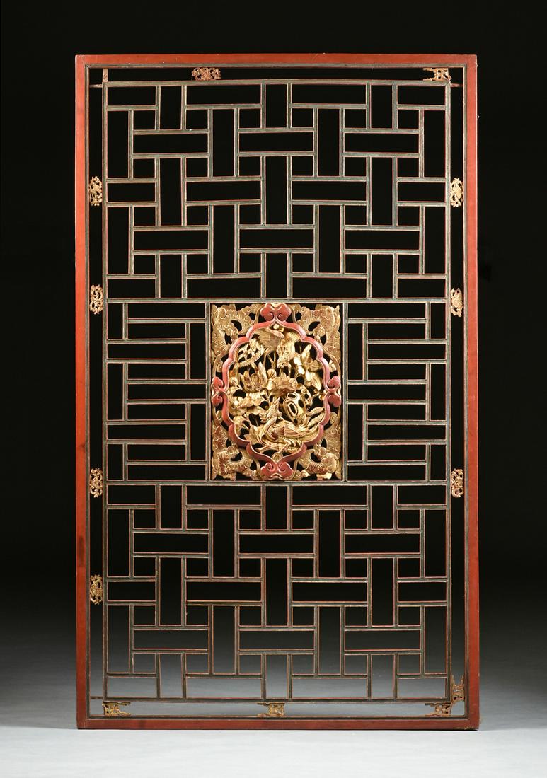 A LARGE CHINESE PARCEL GILT AND RED PAINTED WOOD (1 of 4)