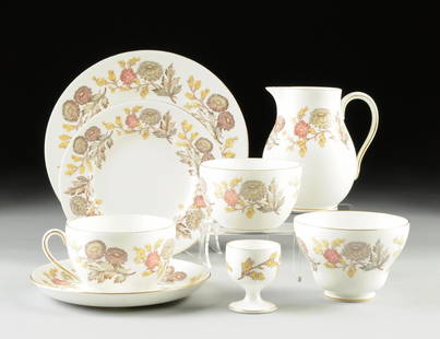 A WEDGWOOD PORCELAIN LICHFIELD PATTERN BREAKFAST: A WEDGWOOD PORCELAIN LICHFIELD PATTERN BREAKFAST SERVICE FOR FOUR, 20TH CENTURY, CIRCA 1953-1978, of a bone white ground and decorated with polychrome floral sprays with gilt trim, comprised of a