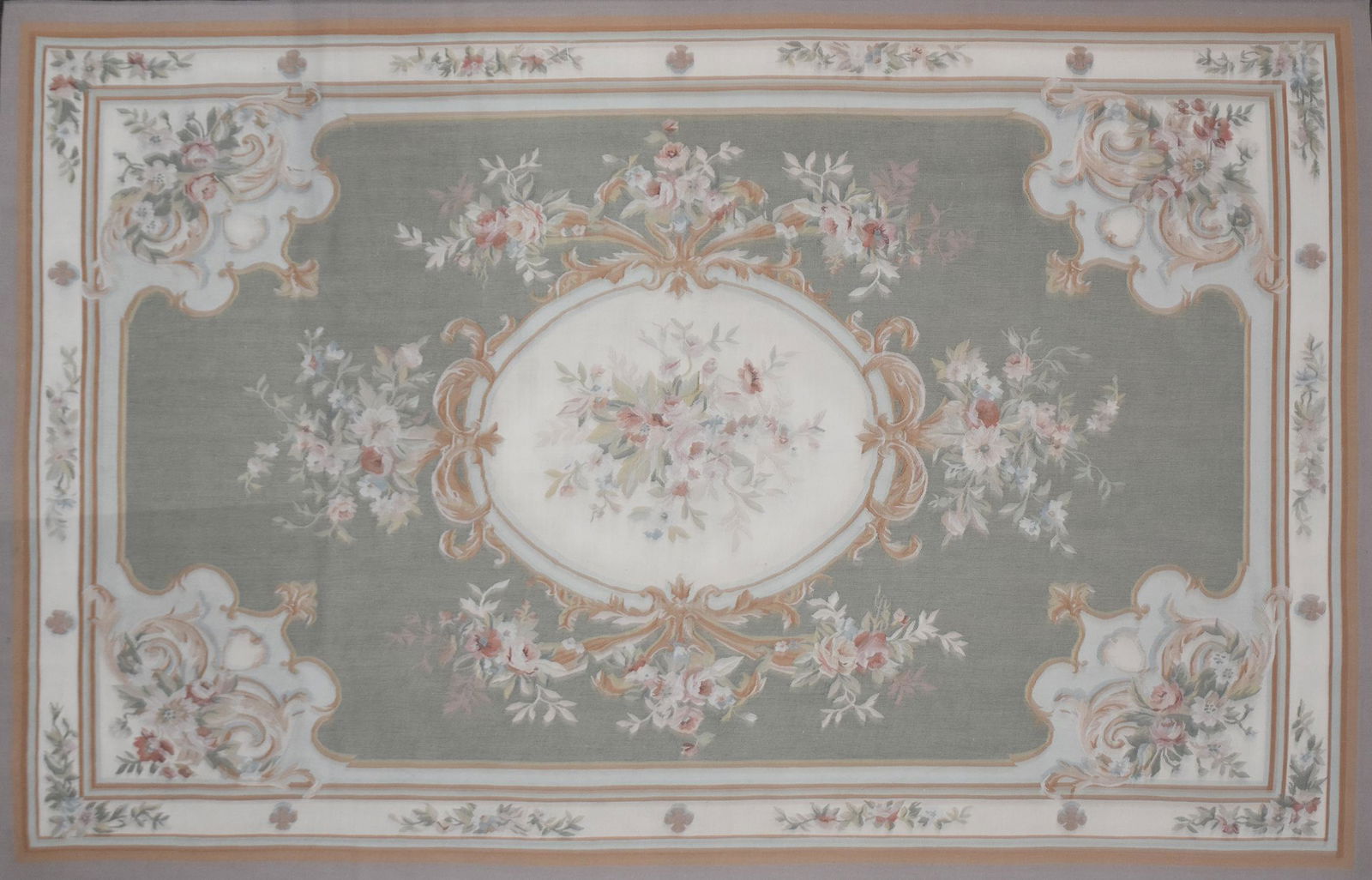 AN AUBUSSON STYLE PASTEL COLORS WOVEN CARPET, 20TH (1 of 7)
