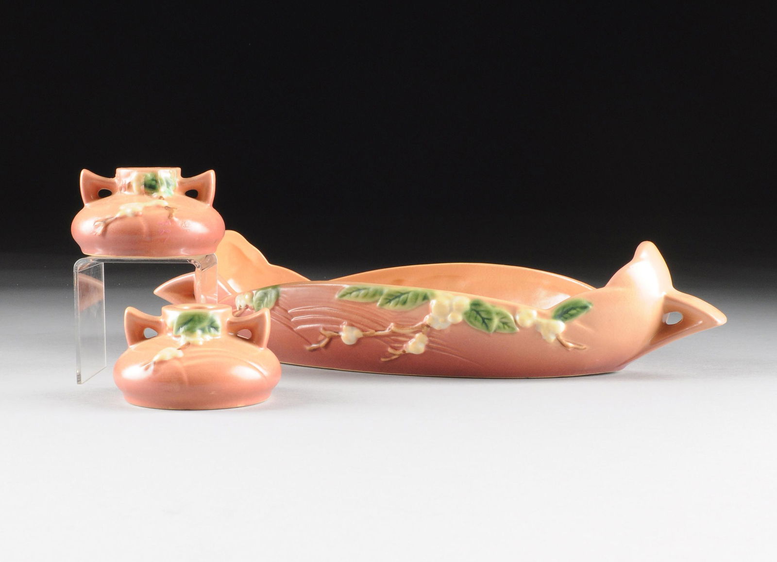 A GROUP OF THREE ROSEVILLE ART POTTERY ITEMS, (1 of 8)