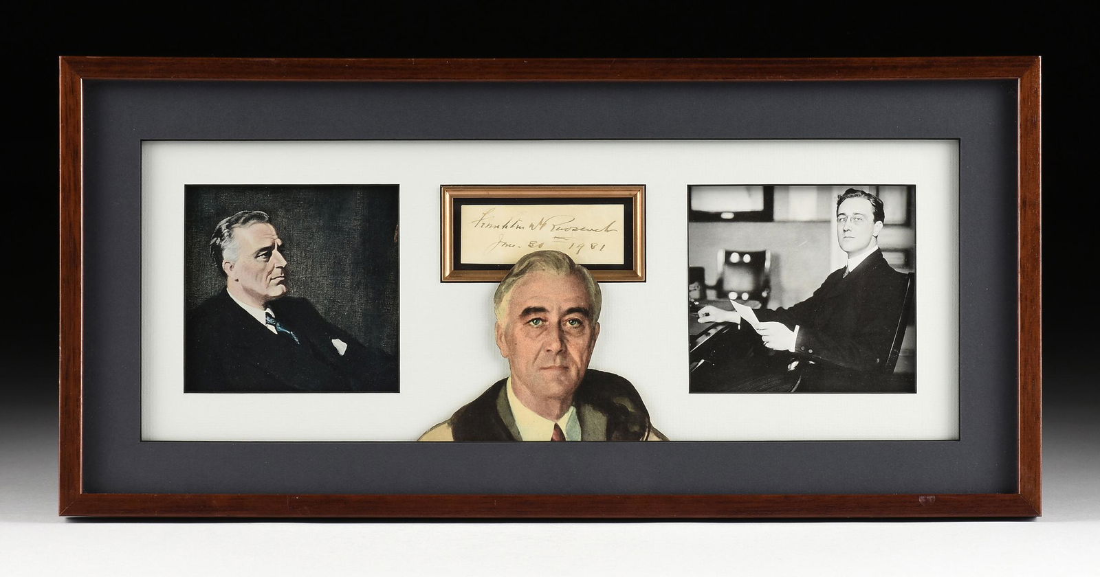 AN AUTOGRAPH ON CARD, FRANKLIN DELANO ROOSEVELT (1 of 8)