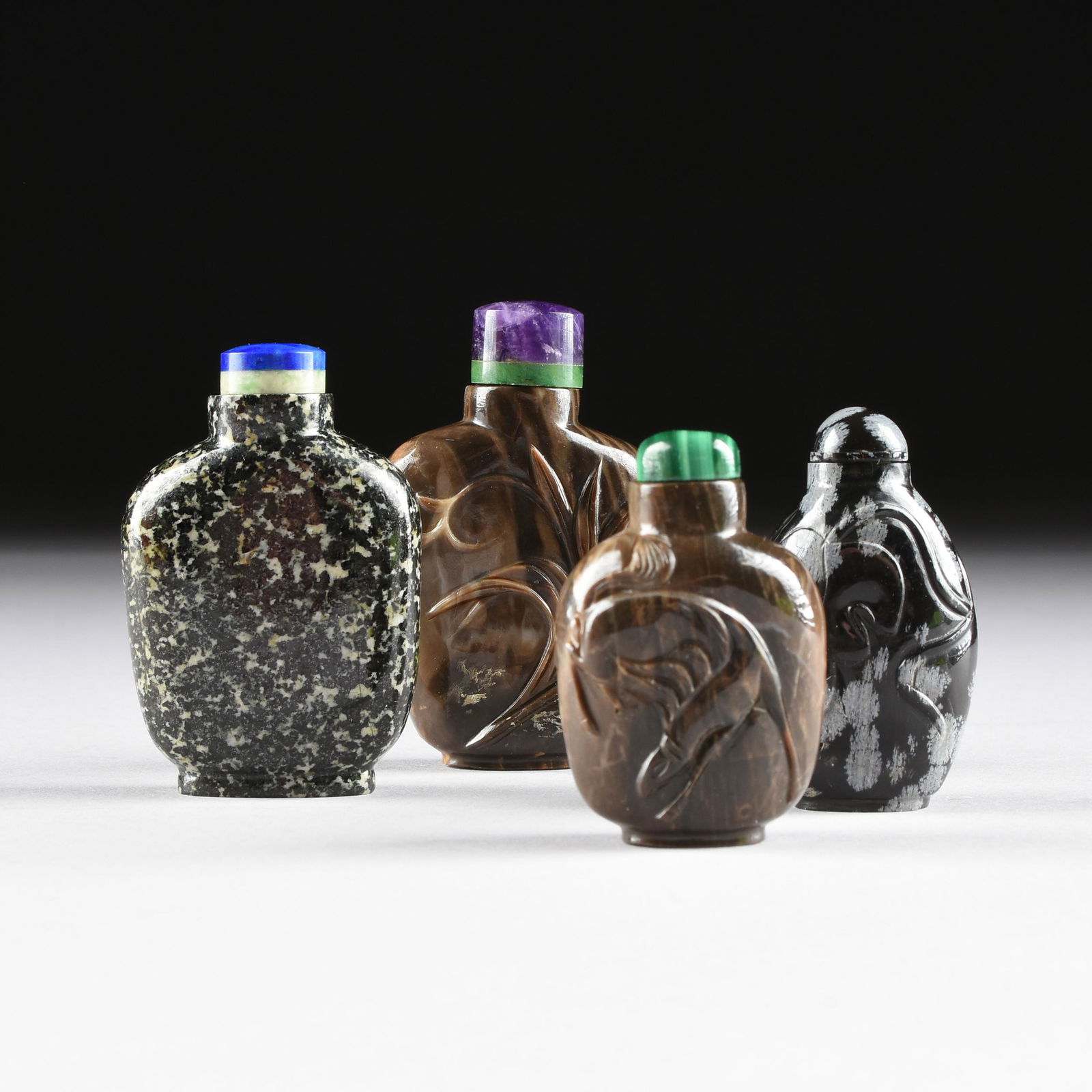 A GROUP OF FOUR CHINESE VARIOUS CARVED AGATE AND (1 of 12)