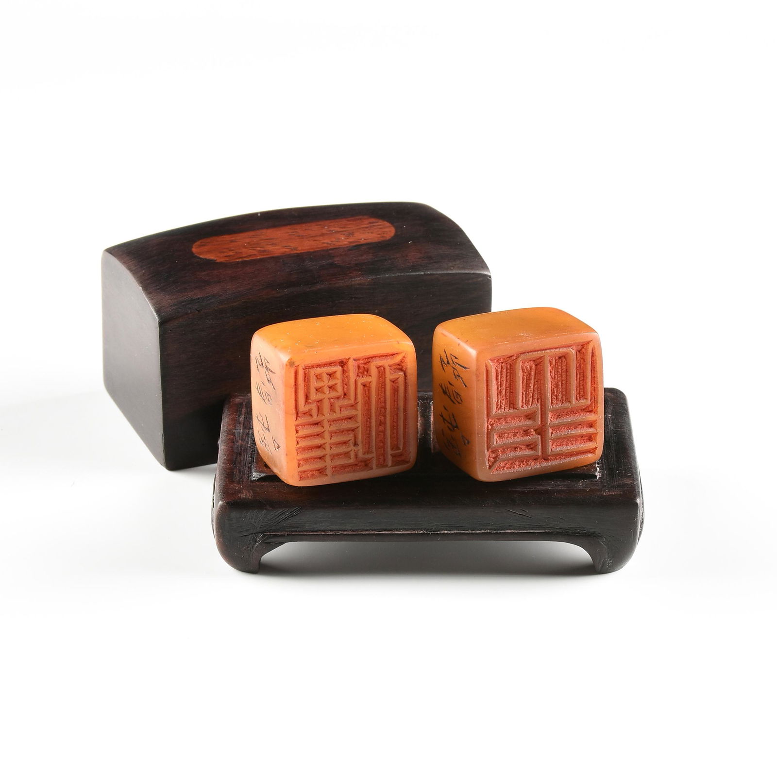 A PAIR OF CHINESE TIANHUANG SQUARE SEALS ON STAND WITH (1 of 6)