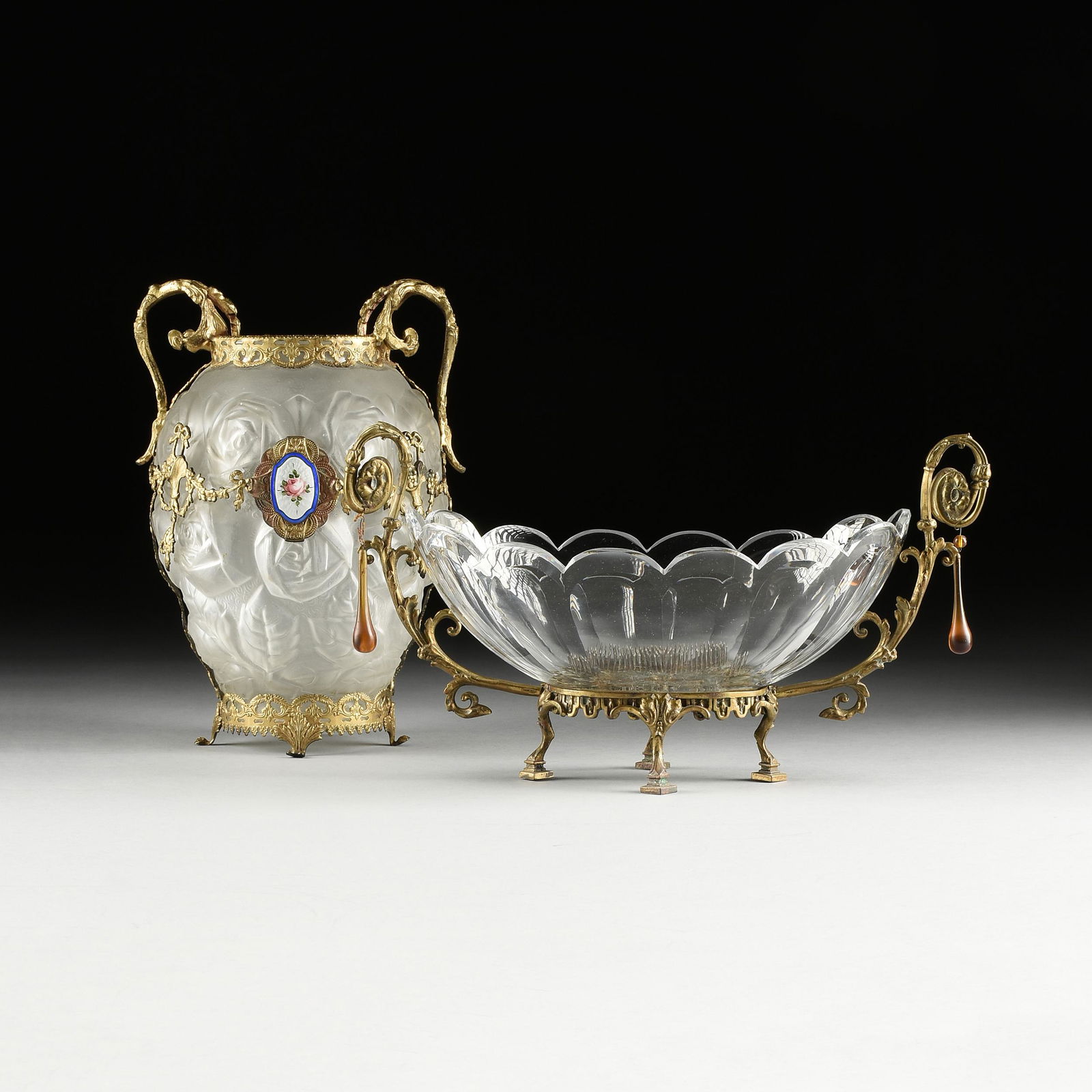 A GROUP OF TWO CONTINENTAL BEAUX ARTS GILT METAL AND (1 of 14)