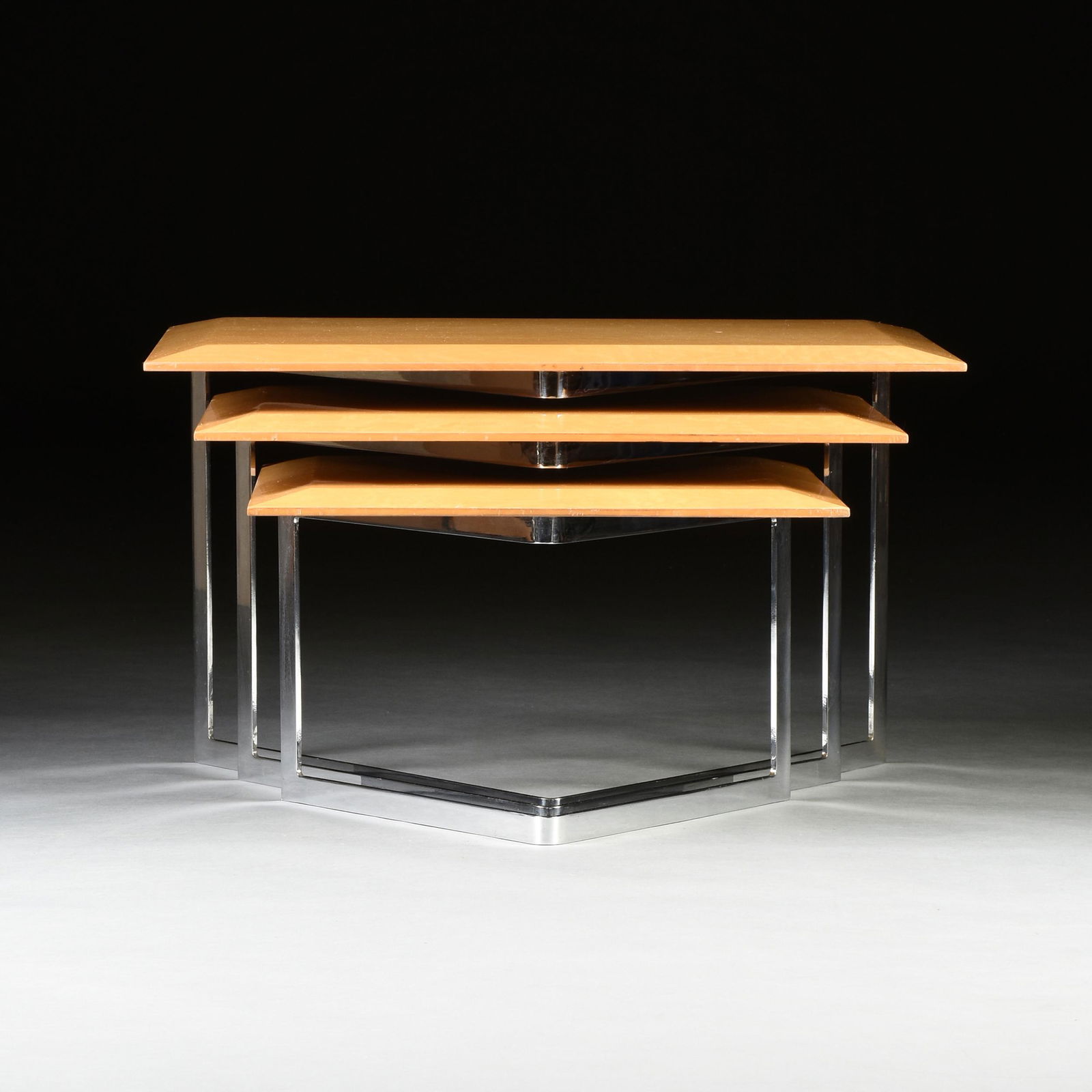 A CONTEMPORARY THREE PIECE SET OF BIRD'S EYE MAPLE AND (1 of 6)