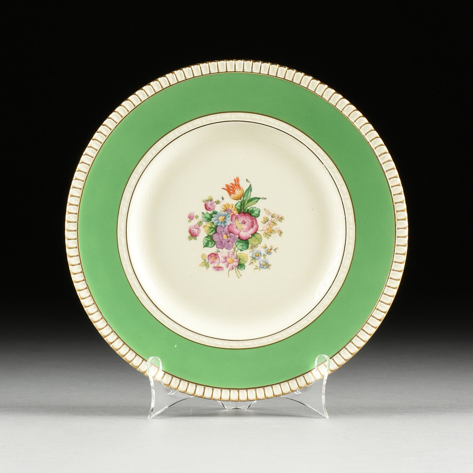 A SET OF TWELVE VICTORIAN GREEN GROUND CHINA DINNER PLATES, 1873-1907, (1 of 5)