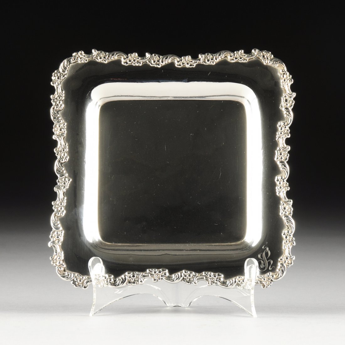 AN ANTIQUE AMERICAN STERLING SILVER SALVER, BY THE MAUS (1 of 8)