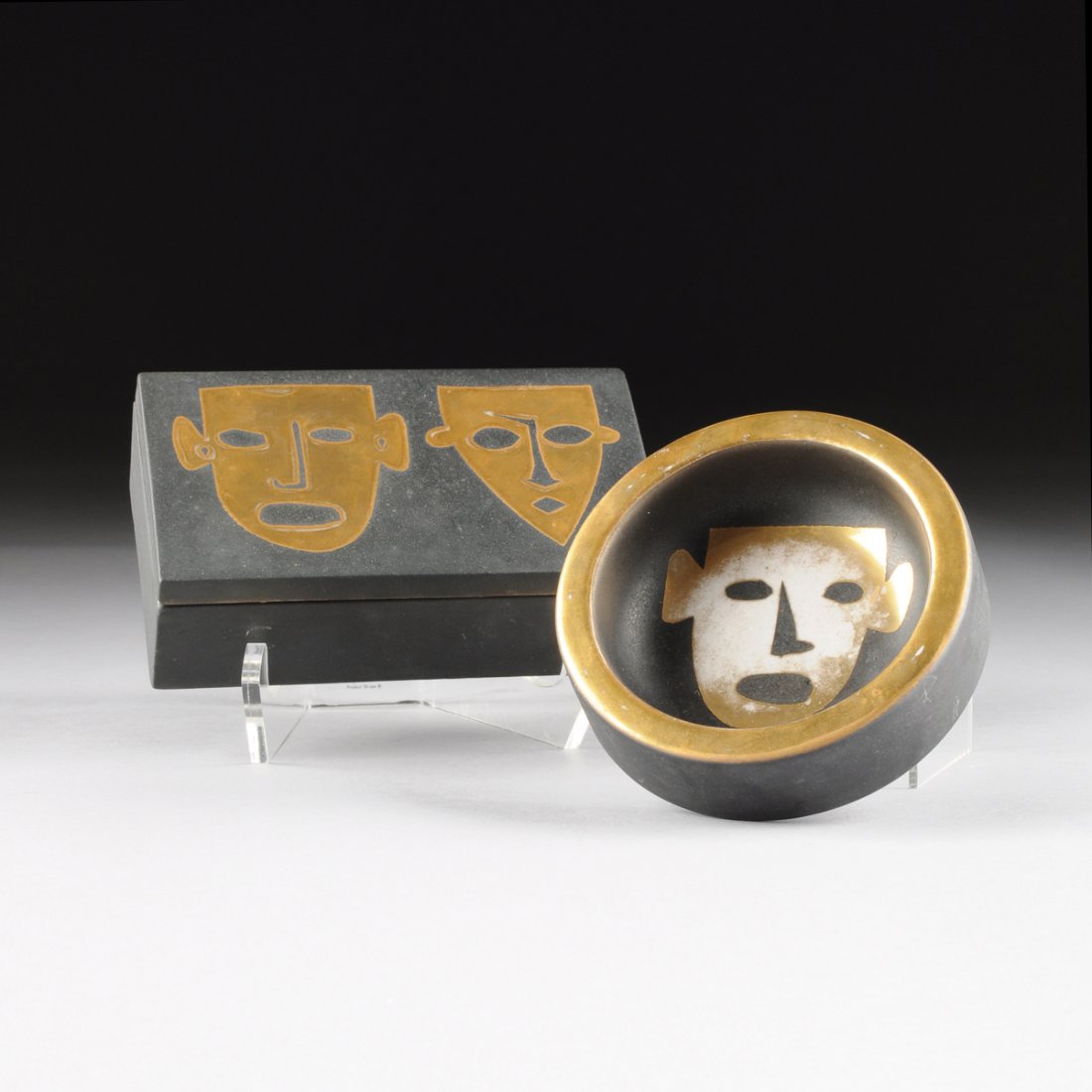 A WAYLANDE GREGORY (AMERICAN, 1905-1971) PORCELAIN ASHT (1 of 9)