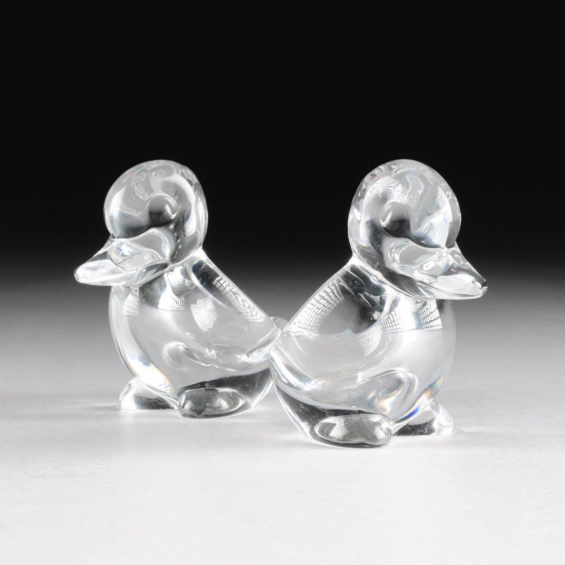 A PAIR OF CHARMING FRENCH CRYSTAL DUCKLING FORM TABLE (1 of 5)
