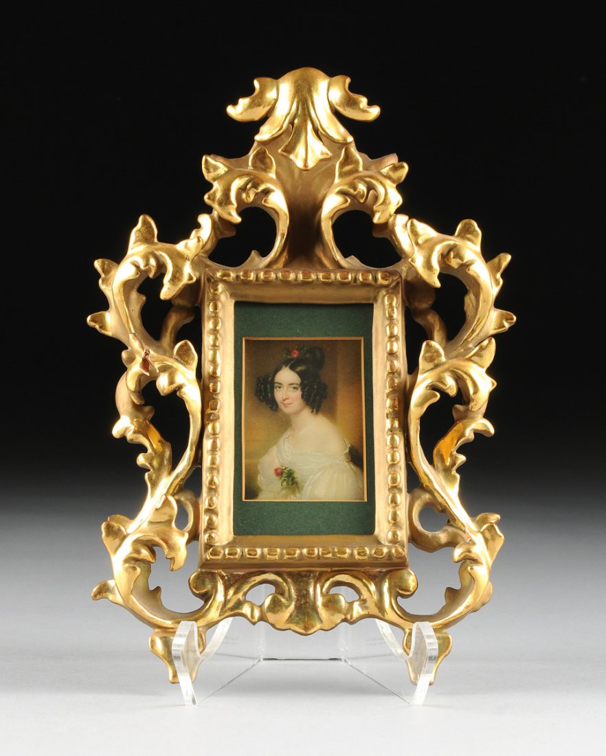A DECORATIVE PRINT OF A LADY IN AN ORNATE GILTWOOD (1 of 8)