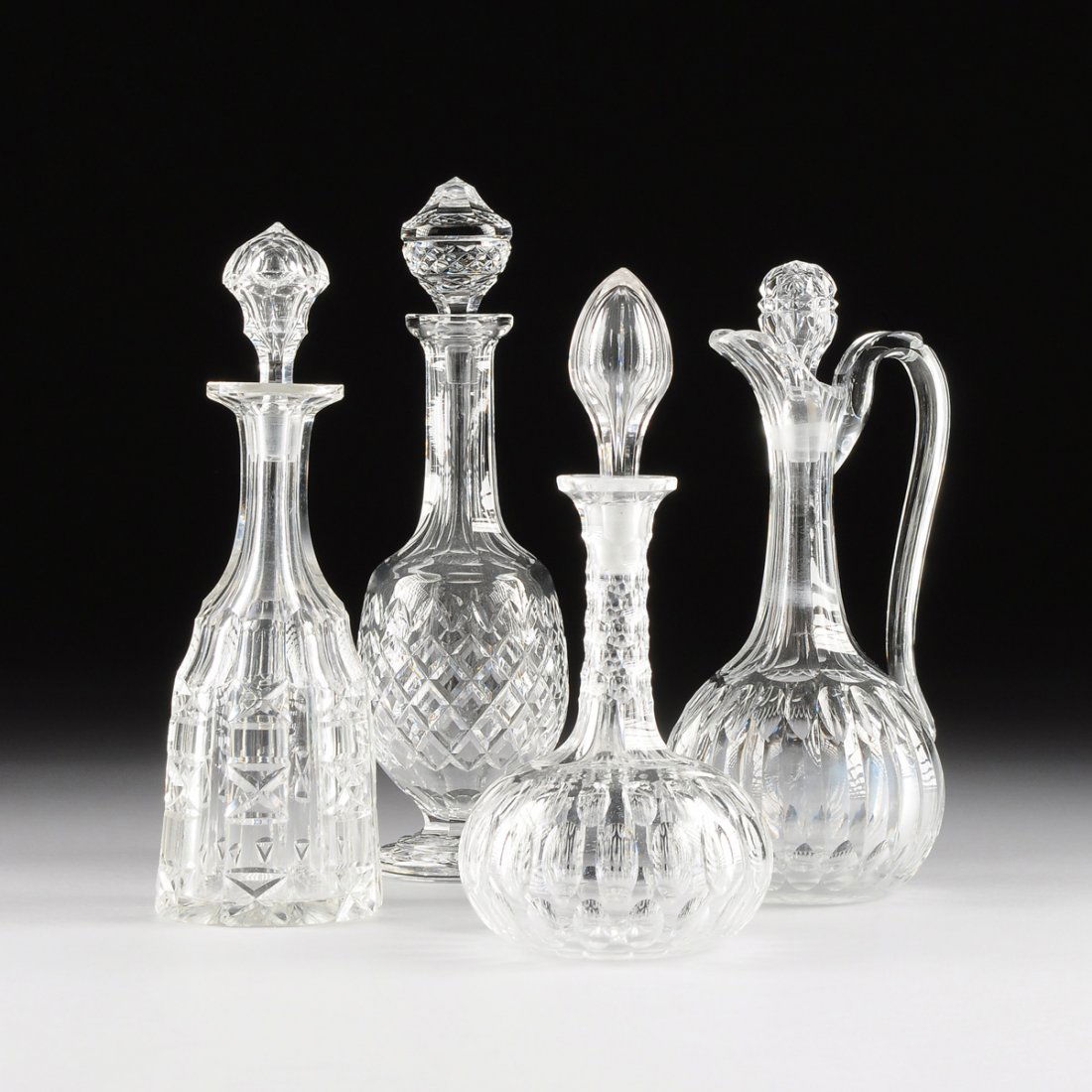 A WATERFORD CRYSTAL WINE DECANTER, "CASTLETOWN"