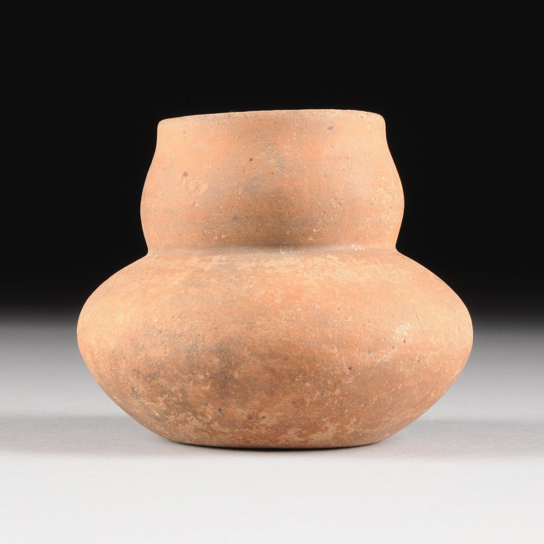A SMALL POTTERY VESSEL, POSSIBLY PRE-COLUMBIAN, (1 of 6)